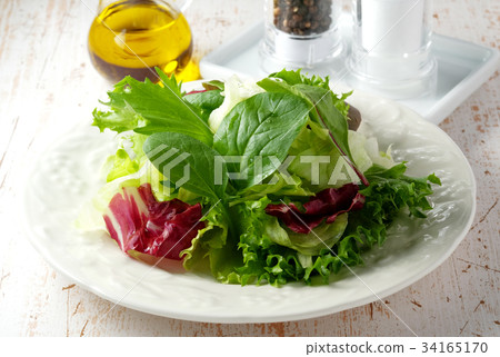 Mixed salad (green salad) 34165170