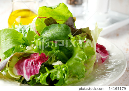 Mixed salad (green salad) 34165179