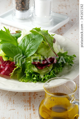 Mixed salad (green salad) 34165192