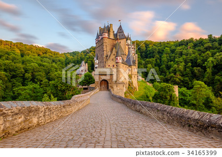 Burg Eltz castle in Rhineland-Palatinate at sunset 34165399