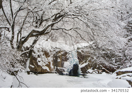 Construction Waterfall, Chuncheon, Gangwon-do Construction Waterfall, Chuncheon, Gangwon-do 34170532