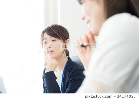 商務休閒女性 商務休閒女性 34174053
