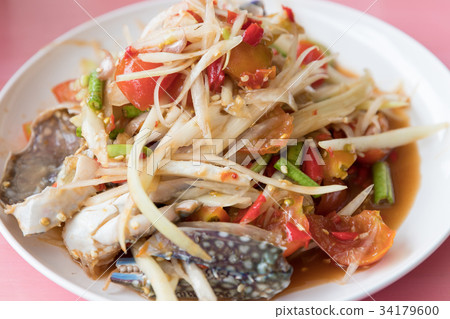 Closeup Thai local street food spicy papaya salad 34179600