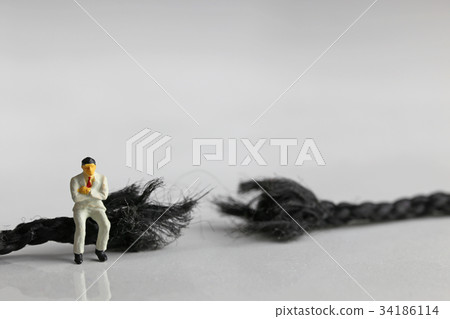 Broken rope and businessman Broken rope and businessman 34186114