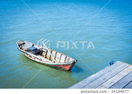 Boat anchor on pier Boat anchor on pier 34189077