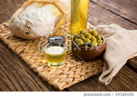 Preservative olives in jar 34189193