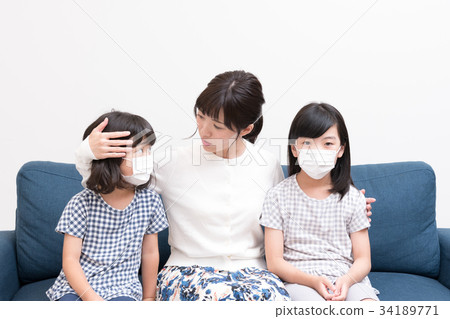 Child cold mask 34189771