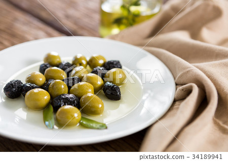Preservative olives in jar Preservative olives in jar 34189941