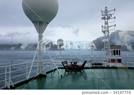 Mountains and glaciar, view from cruise ship Mountains and glaciar, view from cruise ship 34197759