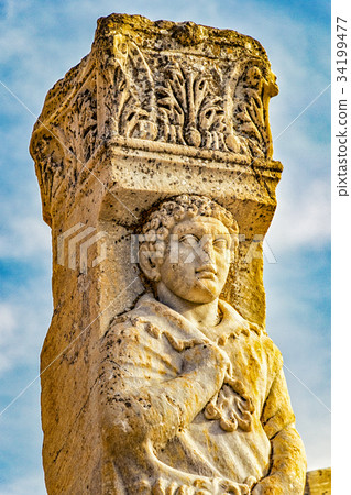 Ruin of statue 34199477