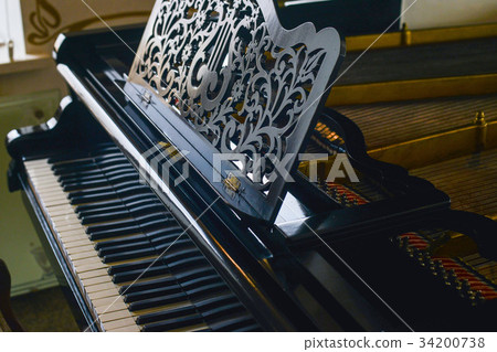 Vintage retro piano Vintage retro piano 34200738