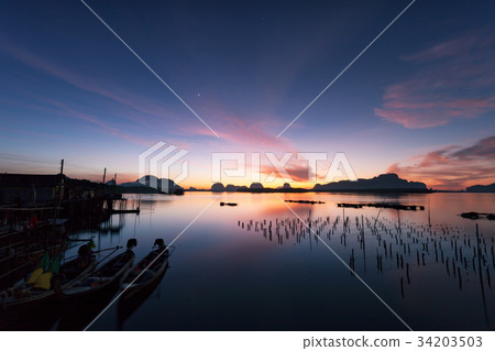 Beautiful sunrise landscape view Beautiful sunrise landscape view 34203503