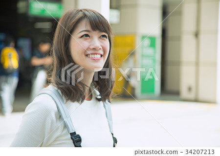 女性獨自旅行 女性獨自旅行 34207213