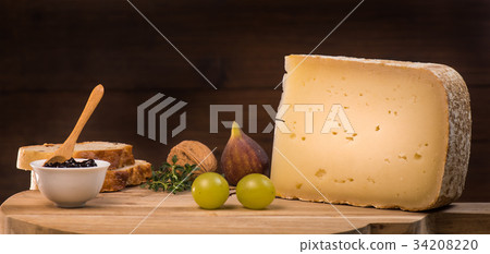 Ossau-Iraty, French cheese Ossau-Iraty, French cheese 34208220