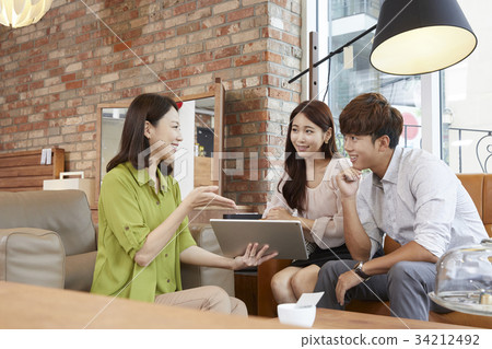 家具店，新婚夫婦，婚姻準備 34212492