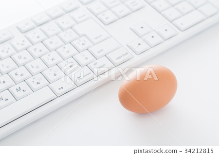 An egg An egg 34212815