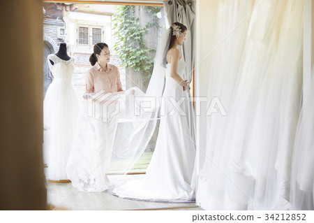 婚紗店，婚紗，婚禮策劃師，新婚夫婦，婚姻準備 34212852