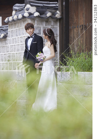 Marriage, newlyweds, marriage preparation Marriage, newlyweds, marriage preparation 34212863