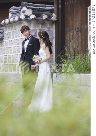 Marriage, newlyweds, marriage preparation Marriage, newlyweds, marriage preparation 34212873