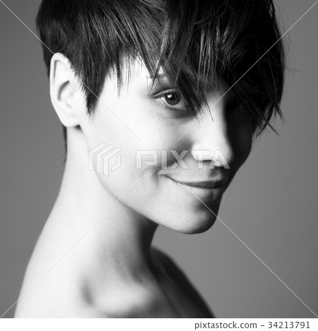 Portrait of beautiful sensual woman Portrait of beautiful sensual woman 34213791