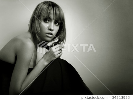 Portrait of cry beauty. 34213933