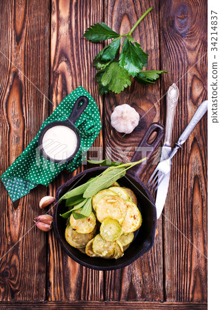 fried zucchini fried zucchini 34214837
