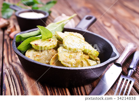fried zucchini 34214838