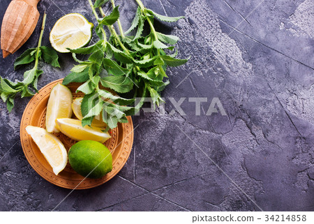 ingredients for mojito 34214858