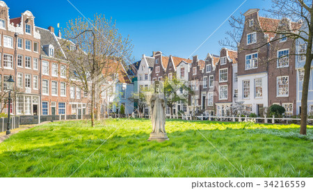The Begijnhof in Amsterdam city, Netherlands 34216559