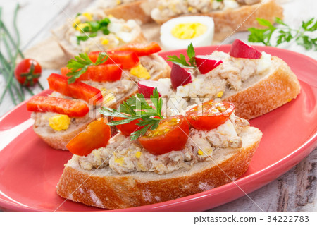 Crusty sandwiches or baguette with mackerel 34222783