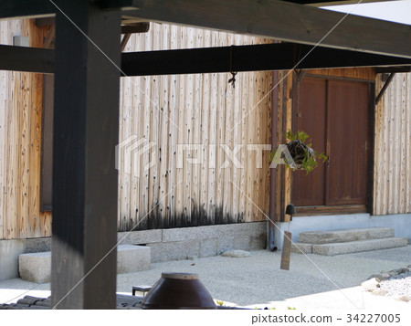 Jasper and well 34227005