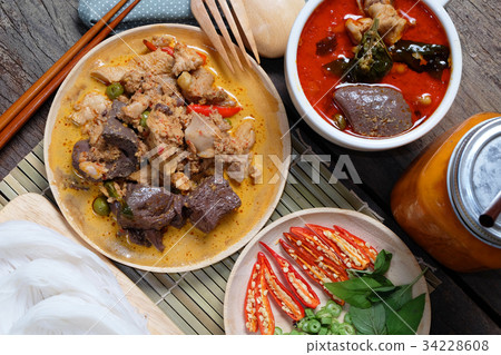 Thai Food : "Kanom Jeen Nam Ya Kai" Thai Food : "Kanom Jeen Nam Ya Kai" 34228608