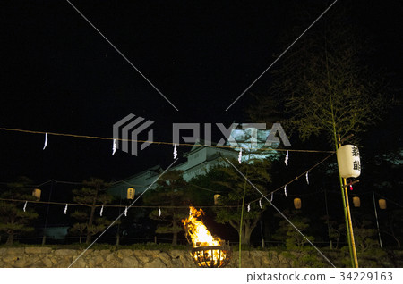 Hinno和姬路城堡在一個夏天晚上 34229163