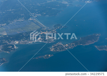 在母牛窗口附近的鳥瞰圖 在母牛窗口附近的鳥瞰圖 34229571