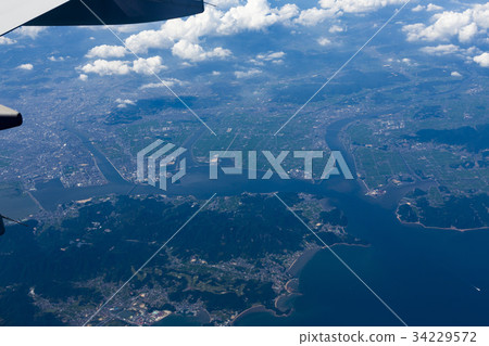 在小島灣附近的鳥瞰圖 34229572