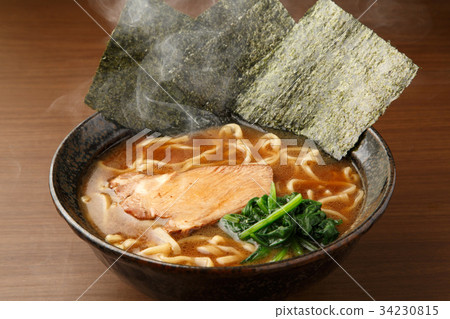 豬骨醬油拉麵 34230815