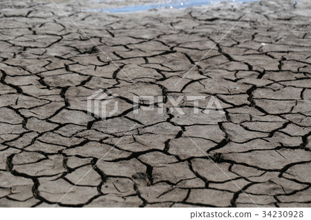 A lake that has dried up A lake that has dried up 34230928