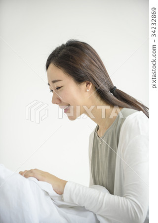 Mom 34232869