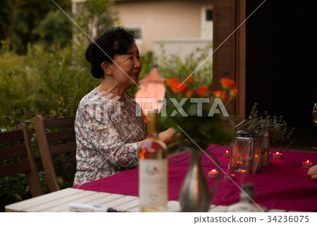祖母孫子吐司 34236075