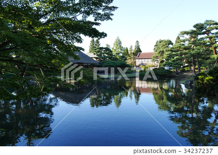 The Japanese Garden of Zenkaku The Japanese Garden of Zenkaku 34237237