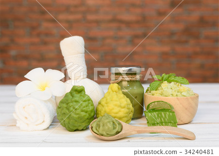 Spa aromatherapy  with Karrif lime,aloe vera 34240481
