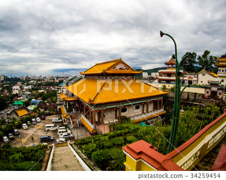 Old Sacred Buddhist Kek Lok Si Temple in Penan 34259454