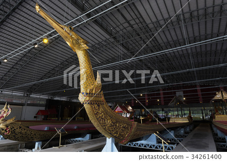 Royal Barge Suphannahong, Thai National Museum Royal Barge Suphannahong, Thai National Museum 34261400
