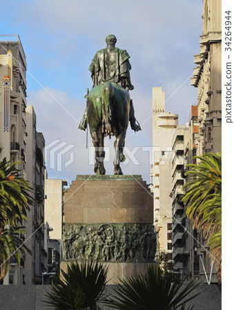 Montevideo 34264944