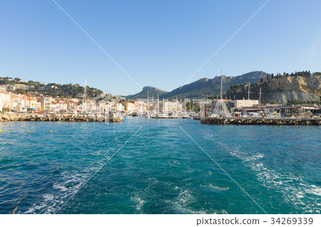 Cassis port day view, France 34269339