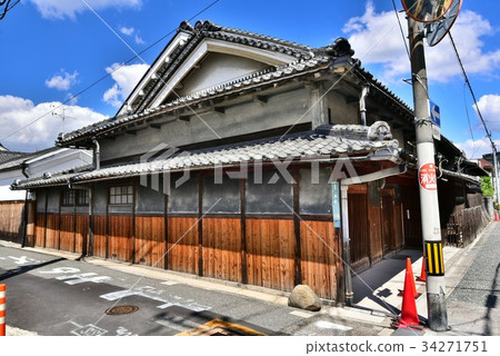 Town house in Teraiuchi Town Tondabayashi 34271751