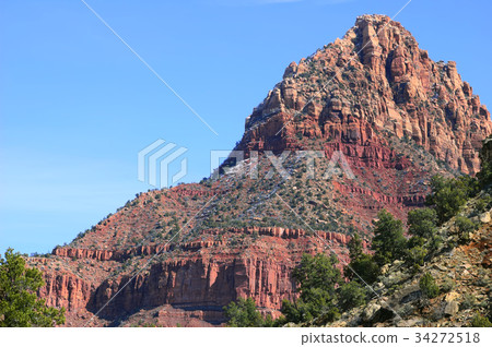 Zion National Park - Coalpits Wash Trail in winter 34272518