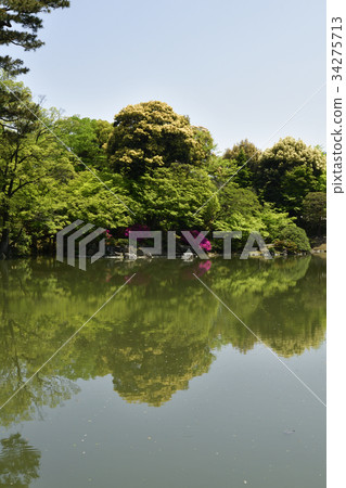 Sen-dong Imperial Park Kitousei Gyoen Pond 34275713