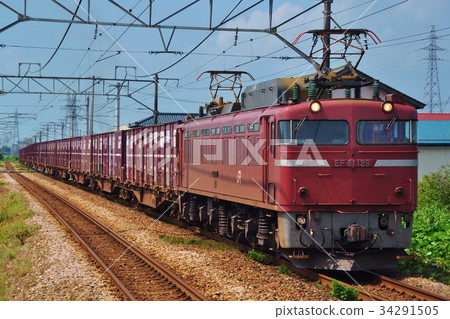 Freight train running on Shin-Etsu Main Line (EF 81 type + Koki) Freight train running on Shin-Etsu Main Line (EF 81 type + Koki) 34291505