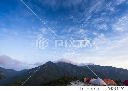 帳篷,野營,淡水,蔚山岩,山嶽山,高山郡,江原道雪嶽山 帳篷,野營,淡水,蔚山岩,山嶽山,高山郡,江原道雪嶽山 34293491
